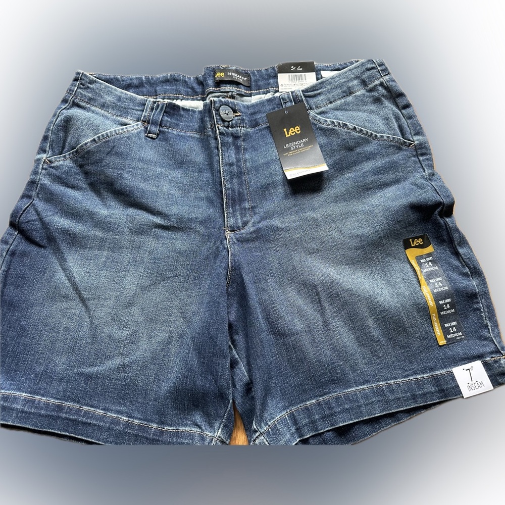 Lee Regular Fit Mid Rise Walk Short 14 Medium NWT